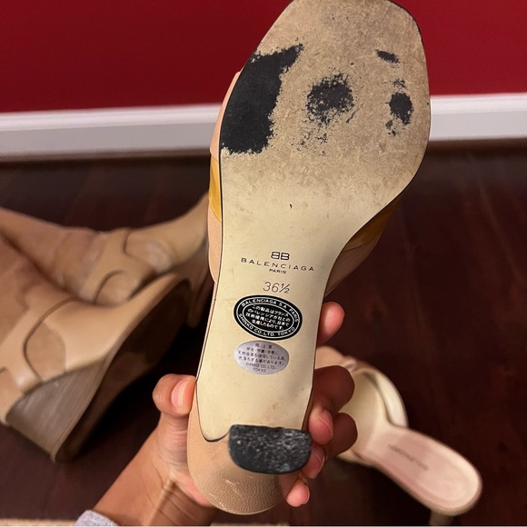 ￼ Balenciaga kitten heels with bow - Picture 6 of 7